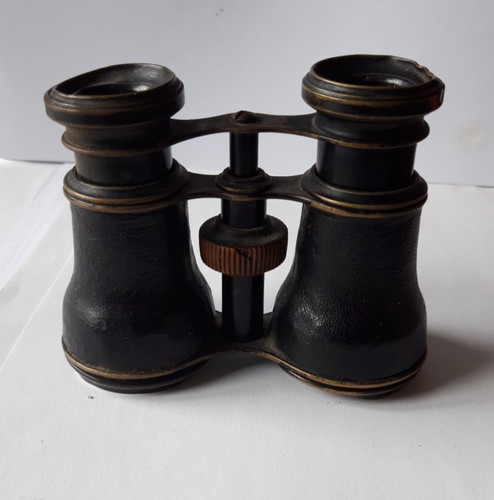 Antikes fernglas feldstecher - antikes,